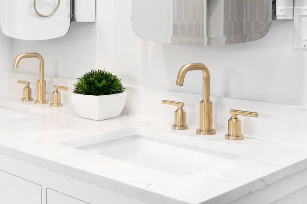 What is the cost range for high-end quartz countertops per square foot?
